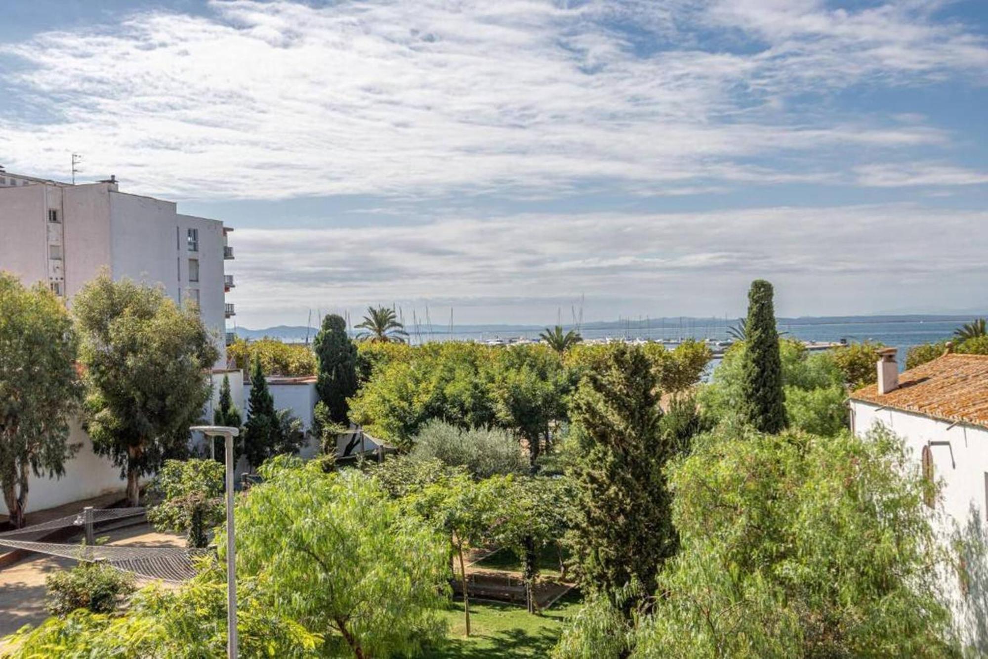 Apartamento Frente Al Mar Roses Dış mekan fotoğraf